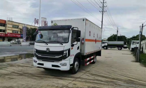 5米2東風(fēng)華神氣瓶運(yùn)輸車(chē) 